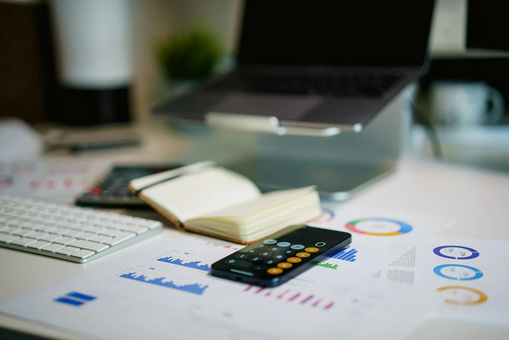 Curve kurucusu, $700K kötü borç için piyasa temelli çözüm önerdi — Aave'nin kurtarma yaklaşımını reddederek.
