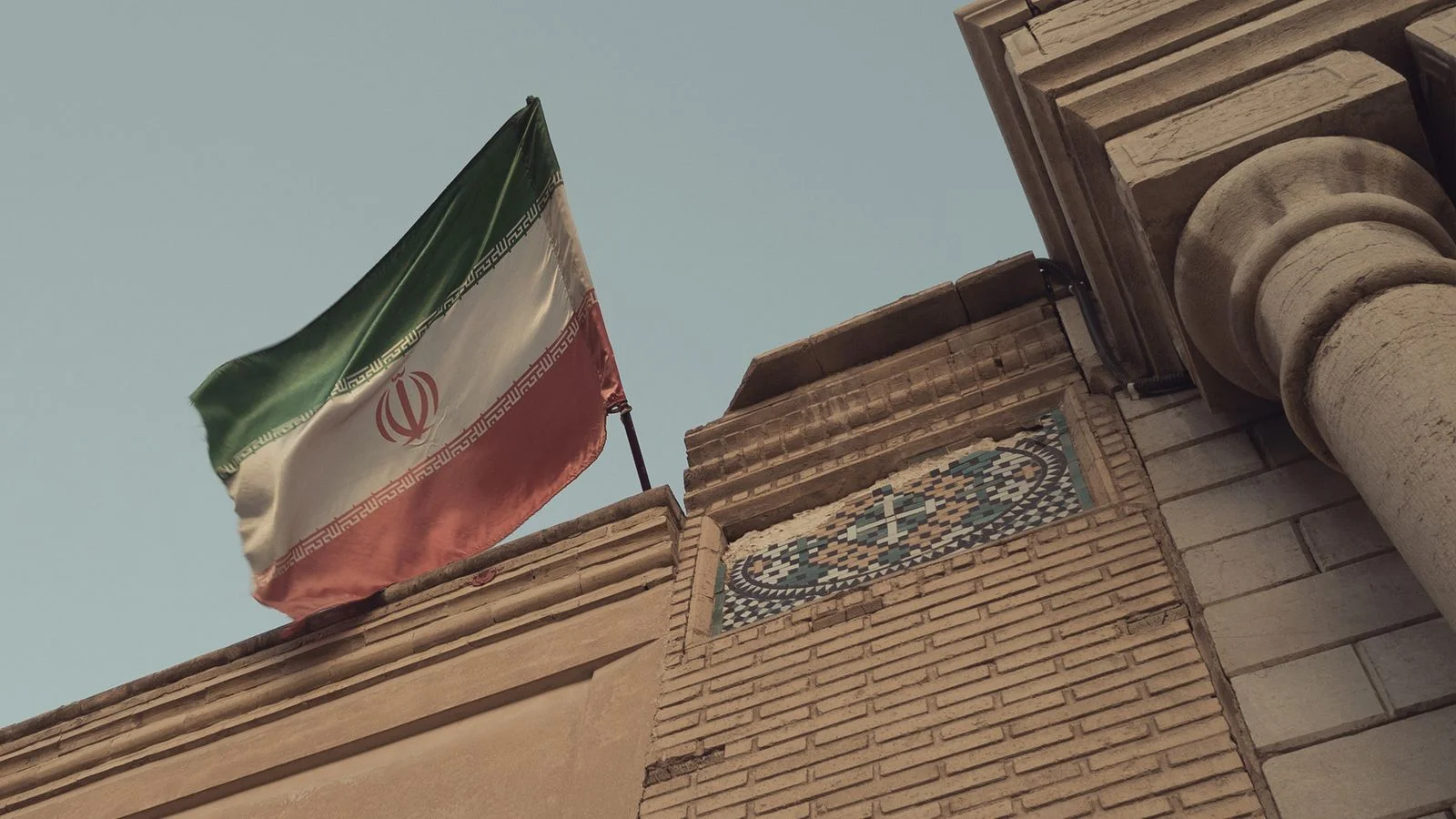 US Targets $1B in Iran-Linked Crypto for Seizure