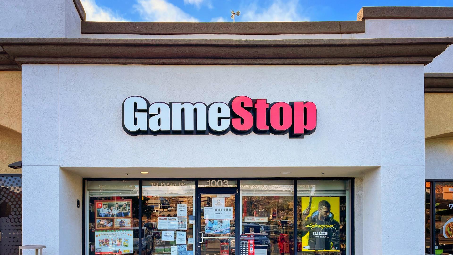 GameStop'un bildirilen 55,5 milyar dolarlık eBay teklifi, 368 milyon dolarlık bitcoin hazinesini riske atıyor.