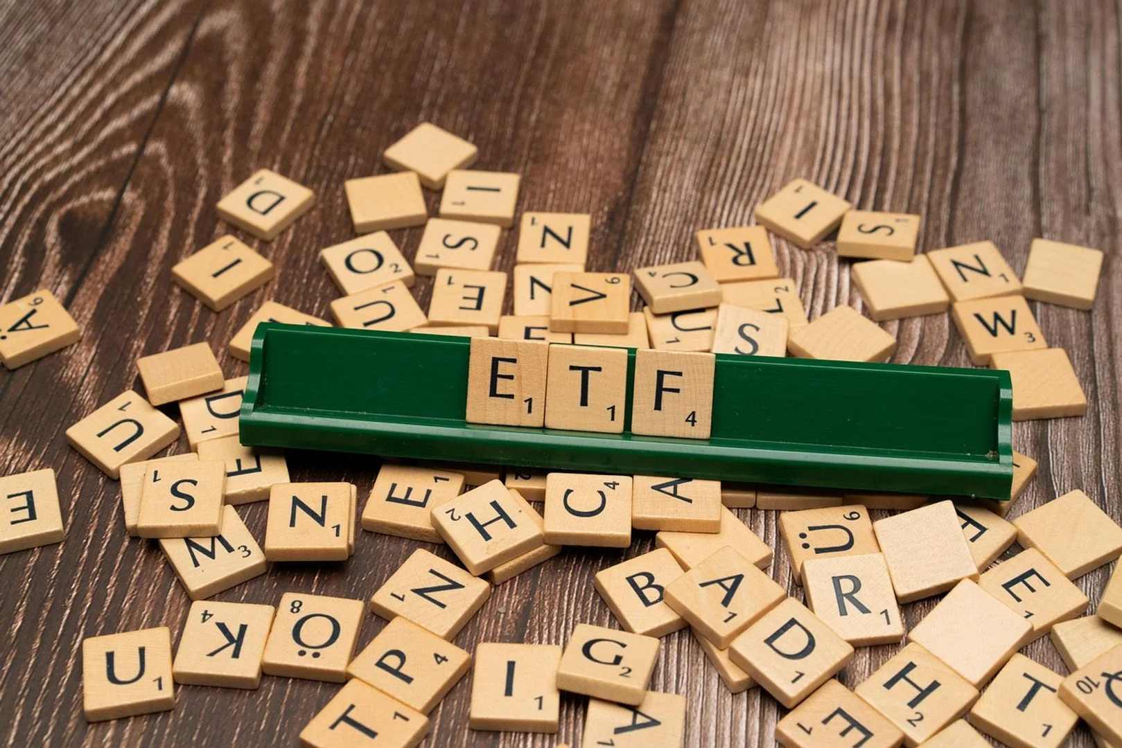 Bitcoin ETF akışları toparlanıyor — ama geri dönüş henüz tamamlanmadı.