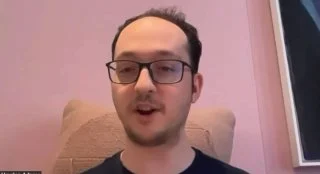 Uniswap Founder Warns US Rules Are Driving DeFi Abroad