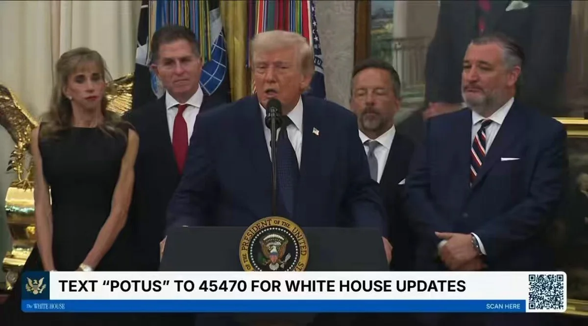 Trump Calls Bitcoin "Very Powerful," Says Nobody Understands It