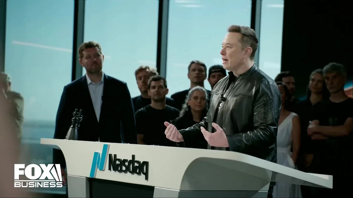 Elon Musk hace sonar la campana de apertura de Nasdaq