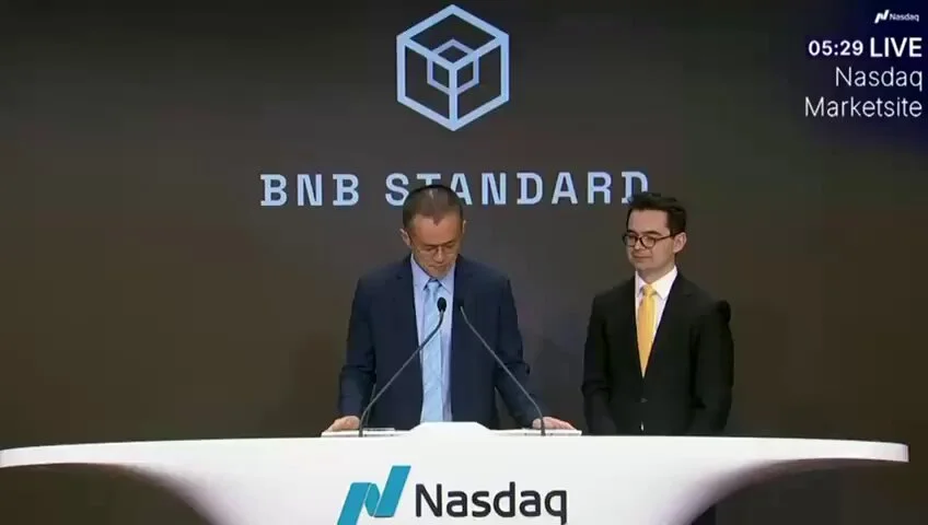 BNB Standard toca o sino da Nasdaq com CZ presente